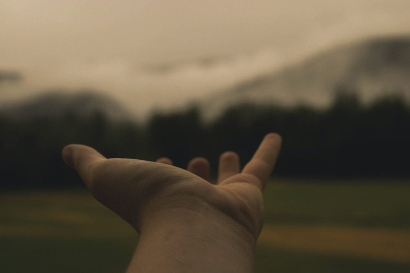 hand-846092_960_720
