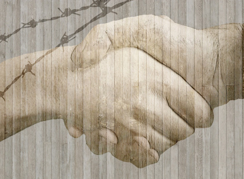 handshake-584105_960_720